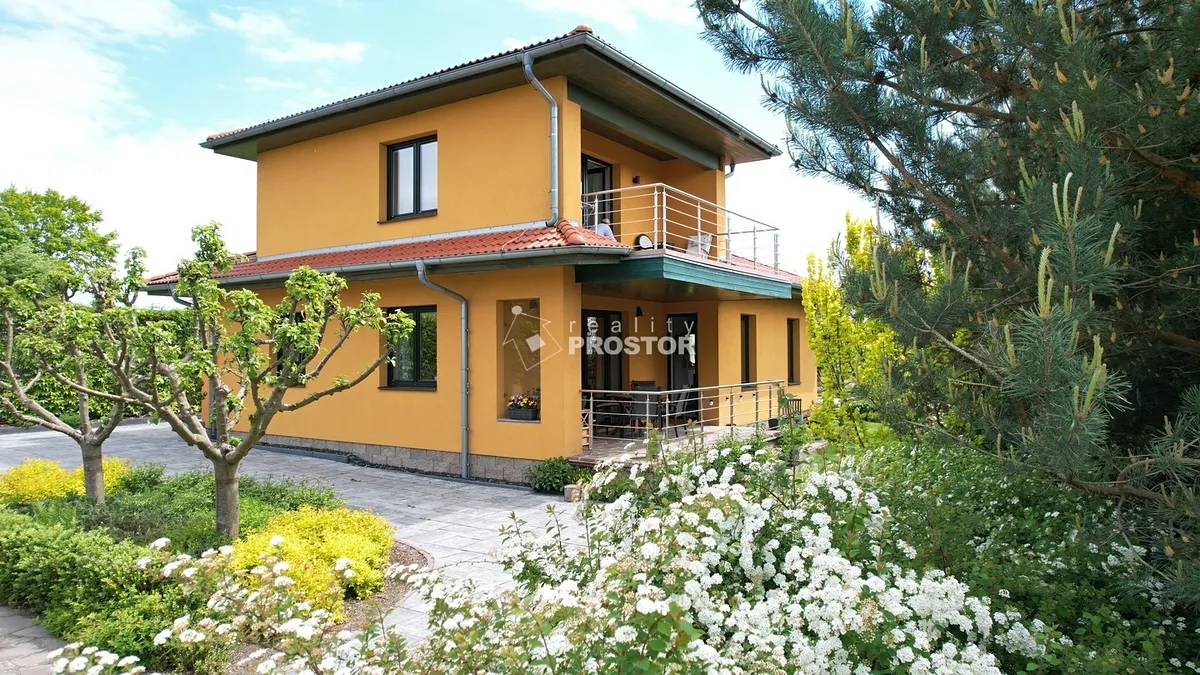 Prodej rodinného domu 92 m², pozemek 3082 m²